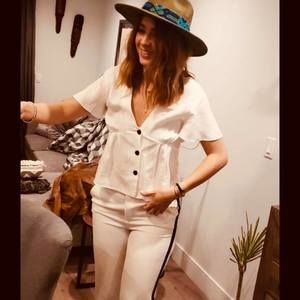 Meet your Posher, Constanza